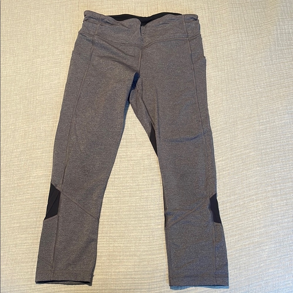 Lululemon Athletica Gray Leggings with Wide Waistband and Contrasting Panels
